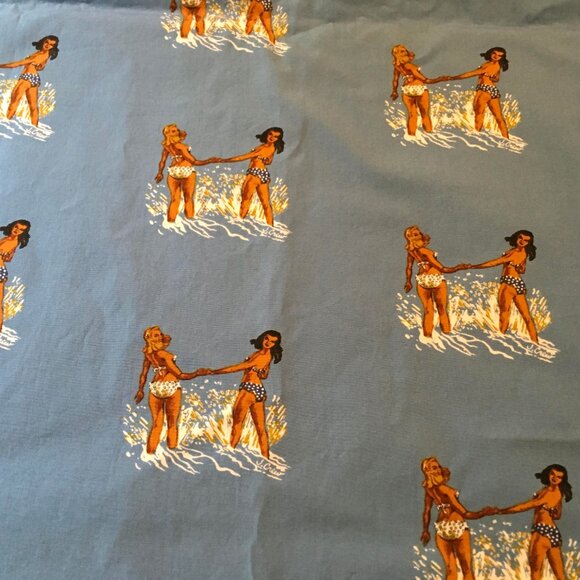 Vintage Pin Up Girls 60s Style Beach Print Fabric Women In Bikini Models - Picture 5 of 5